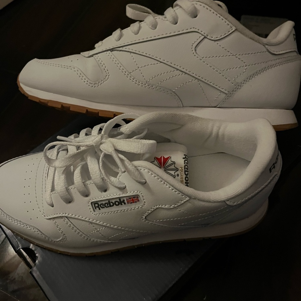 Classic Leather Junior Reeboks